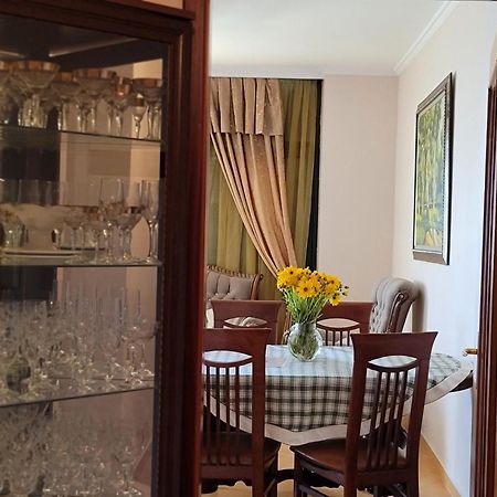 Panoramic Apartment Тирана Екстер'єр фото
