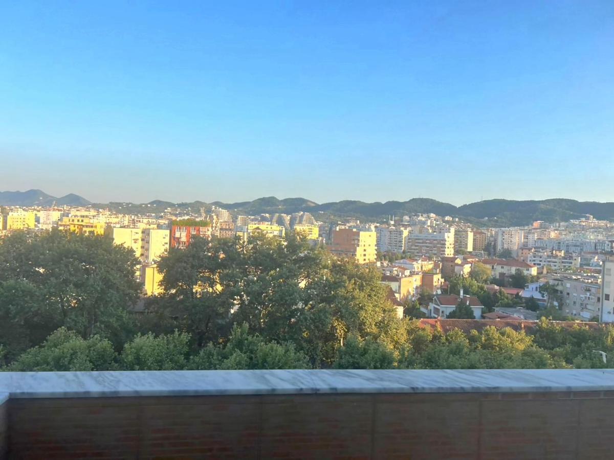 Panoramic Apartment Тирана Екстер'єр фото