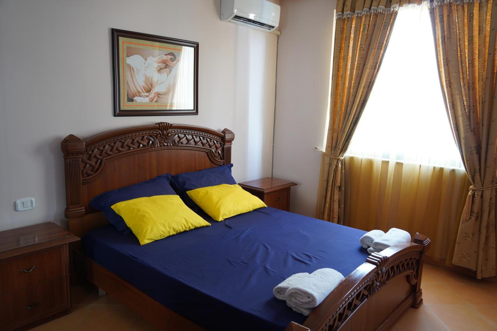 Panoramic Apartment Тирана Екстер'єр фото